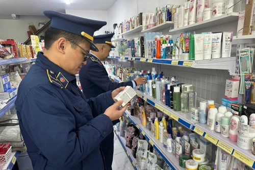 Liên tiếp phát hiện, xử lý hàng hóa vi phạm bán trên “chợ mạng”