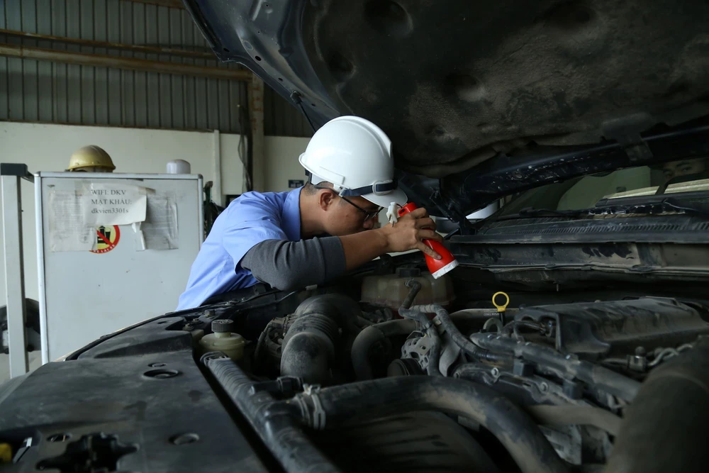 Đăng kiểm xe không phải xuất trình giấy đăng ký