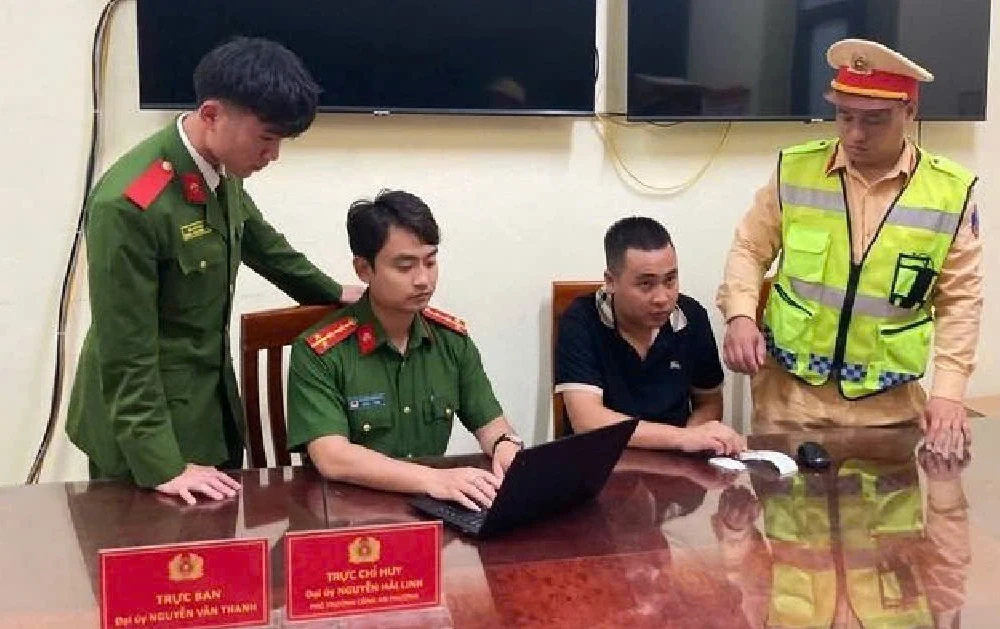 Tin Podcast ngày 4-3-2026: Danh tính tài xế xe tải ‘thông chốt’ kiểm tra nồng độ cồn