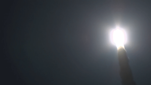 Tên lửa đạn đạo hạt nhân xuyên lục địa RS-24 của Nga Tên lửa đạn đạo hạt nhân xuyên lục địa RS-24 của Nga