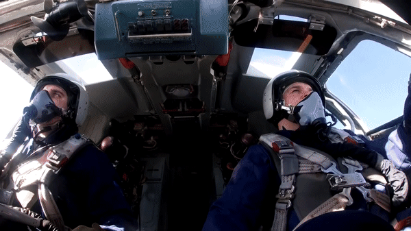 Quyết định hiếm thấy của Nga khi dùng 'thiên nga trắng' Tu-160 tập kích Ukraine