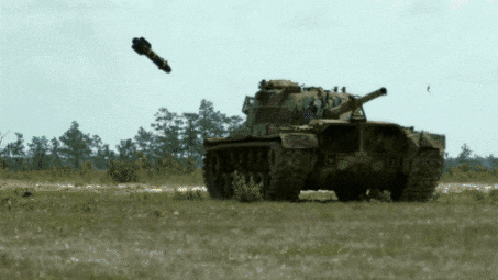 AGM - 114 Hellfire tấn công và hủy diệt xe tăng