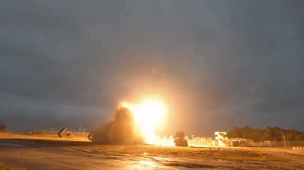 Mỹ đã cấp tên lửa tầm xa cho quân đội Ukraine dùng trên hệ thống HIMARS?