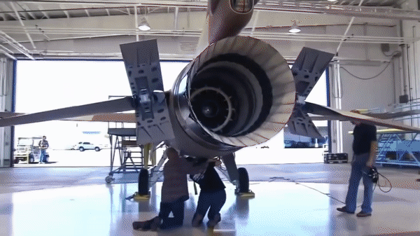 Thương vụ F-16 của Philippines có nguy cơ 'quay đầu' vì hết tiền