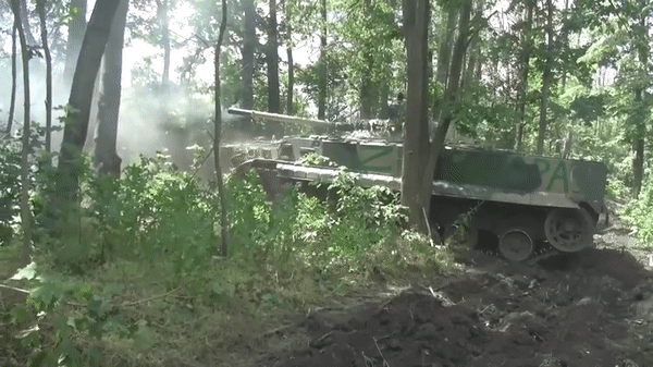 Xe chiến đấu bộ binh BMP-3 chống drone được bàn giao cho quân đội Nga