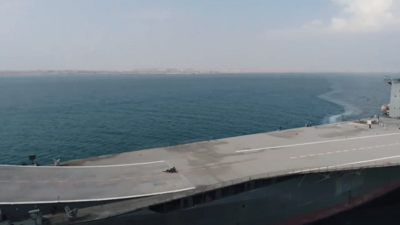 UAV tàng hình JAS-313 của Iran với hình thù đặc biệt