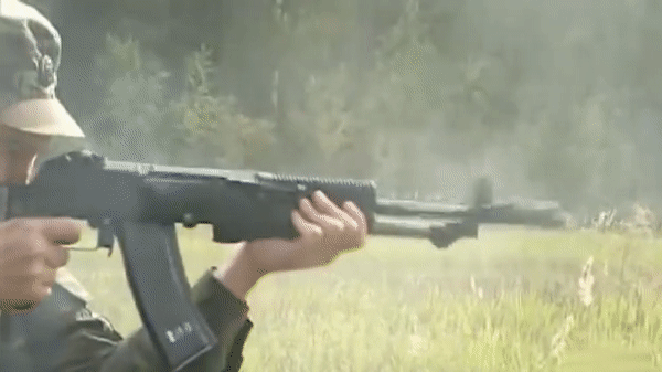 Súng trường tấn công AN-94 dù cực hiện đại nhưng vì sao không phổ biến trong quân đội Nga?