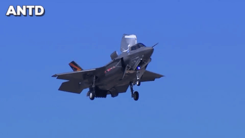 Mỹ gặp khó khăn trong việc tìm xác máy bay vì... F-35B tàng hình quá tốt