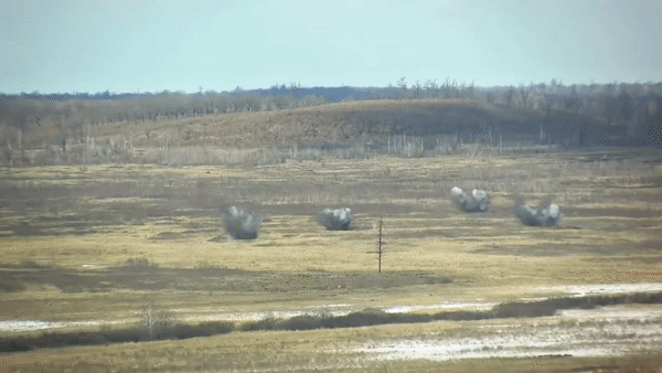 Nga chuyển pháo 2S5 Giatsint-S có thể bắn đạn hạt nhân chiến thuật tới Ukraine