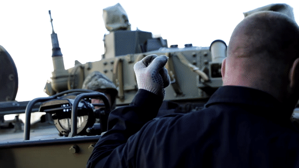 Phương Tây bất ngờ khi loạt thiết giáp BMP-3 mới tinh của Nga xuất xưởng ra tiền tuyến