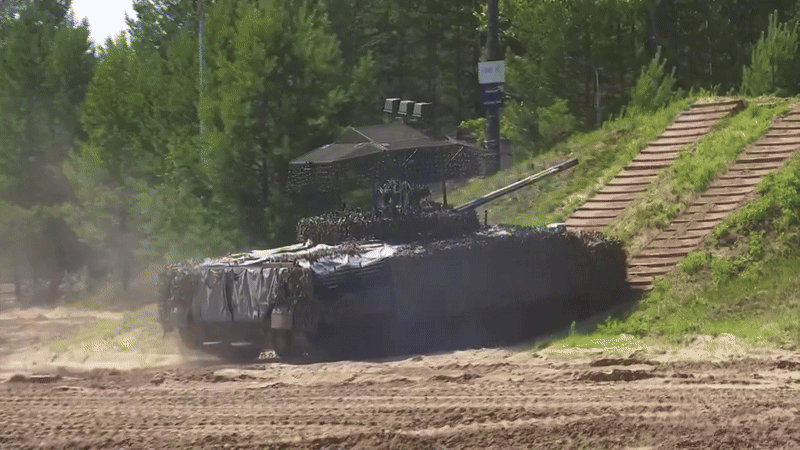 Xe chiến đấu bộ binh BMP-3 chống drone được bàn giao cho quân đội Nga