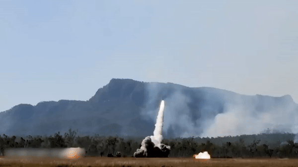 Mỹ đã cấp tên lửa tầm xa cho quân đội Ukraine dùng trên hệ thống HIMARS?
