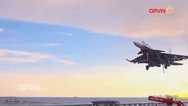 Nga tuyên bố đã ngăn chặn Ukraine phá hoại tàu sân bay Đô đốc Kuznetsov