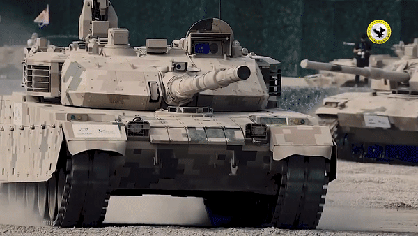 Pakistan mua 679 xe tăng VT4 của Trung Quốc