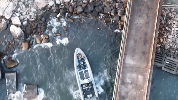 Vừa thượng cờ trên đảo Rắn, lính Ukraine ngay lập tức bị quân đội Nga tập kích?