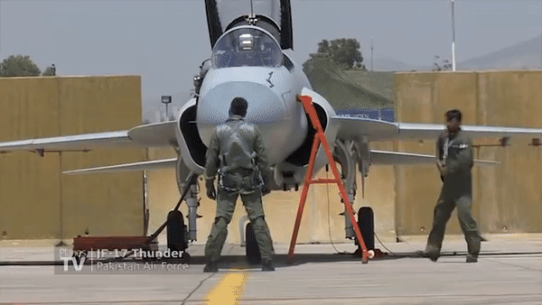 24 tiêm kích JF-17 Trung Quốc vừa được đặt hàng ở Nam Kavkaz