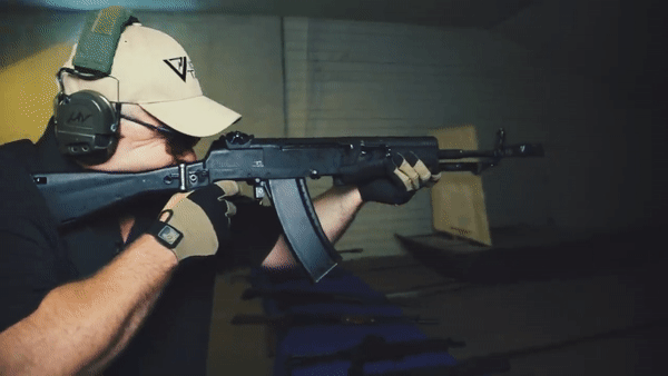 Súng trường tấn công AN-94 dù cực hiện đại nhưng vì sao không phổ biến trong quân đội Nga?