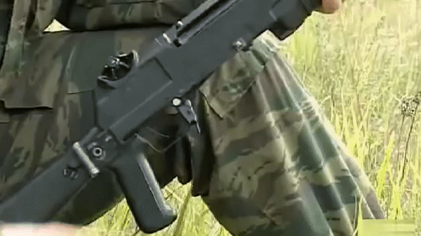 Súng trường tấn công AN-94 dù cực hiện đại nhưng vì sao không phổ biến trong quân đội Nga?