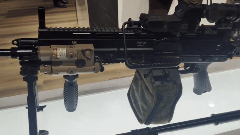 Nga đưa trở lại súng máy băng đạn dây cấp tiểu đội