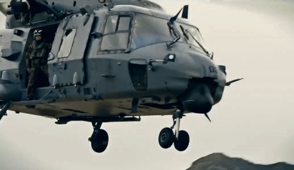 Úc đã cấm bay trực thăng NH90 Taipan cho tới khi sát thời điểm loại biên