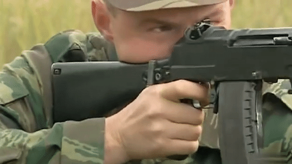 Súng trường tấn công AN-94 dù cực hiện đại nhưng vì sao không phổ biến trong quân đội Nga?