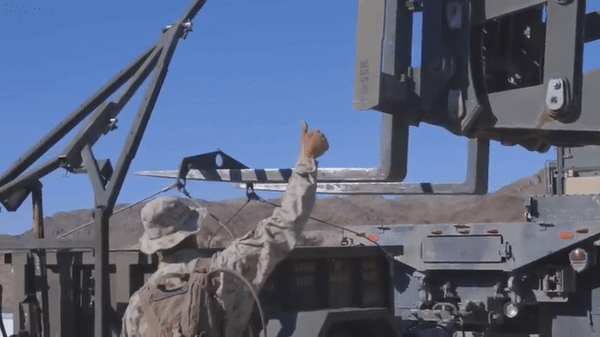 Ukraine dùng vũ khí Mỹ cấp để 'thổi bay' tuyến phòng thủ 'răng rồng' Nga tại Kherson?