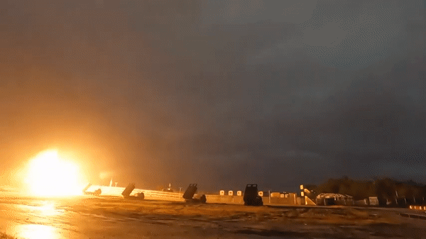 Mỹ đã cấp tên lửa tầm xa cho quân đội Ukraine dùng trên hệ thống HIMARS?