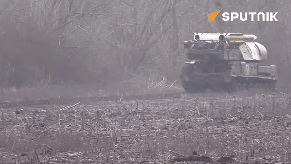 Cận cảnh tổ hợp phòng không Buk-M1 Nga đánh chặn tên lửa HIMARS