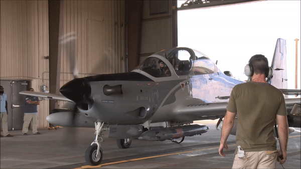 Sự thành công bất ngờ của cường kích cách quạt A-29 Super Tucano