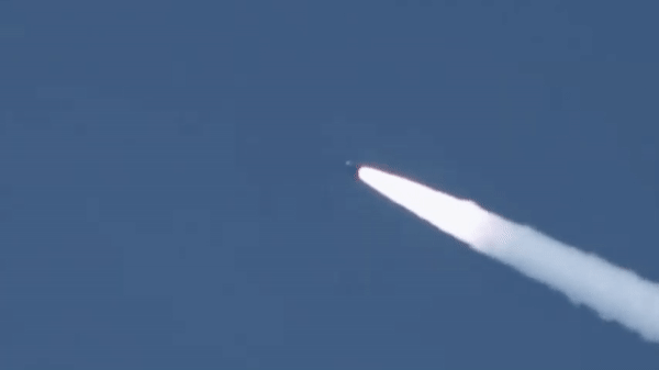 Căn cứ hải quân Anh phong tỏa khẩn cấp vì thủy thủ đùa có bom trên tàu ngầm chiến lược