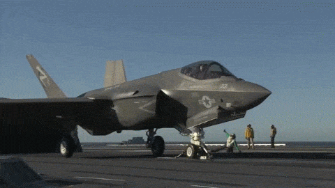 Tiêm kích hạm tàng hình F-35C Mỹ được lệnh tấn công Houthi