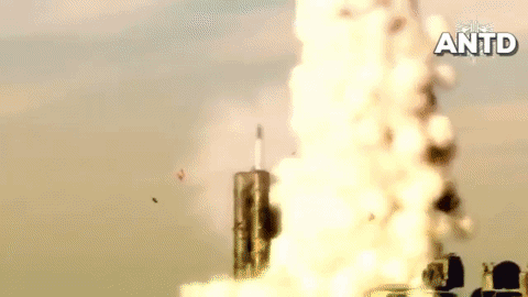 Đồ họa mô phỏng S-400 phóng lên phá hủy máy bay tàng hình Đồ họa mô phỏng S-400 phóng lên phá hủy máy bay tàng hình