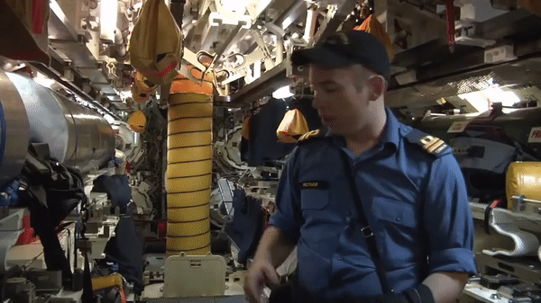 Căn cứ hải quân Anh phong tỏa khẩn cấp vì thủy thủ đùa có bom trên tàu ngầm chiến lược