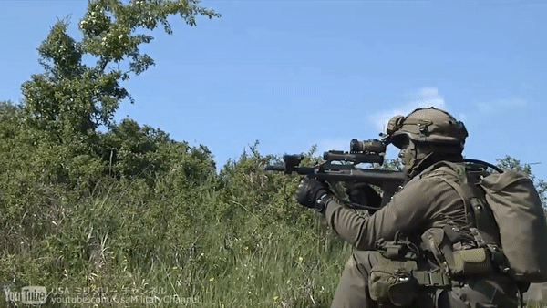 Súng trường Steyr AUG của Áo có gì đặc biệt?