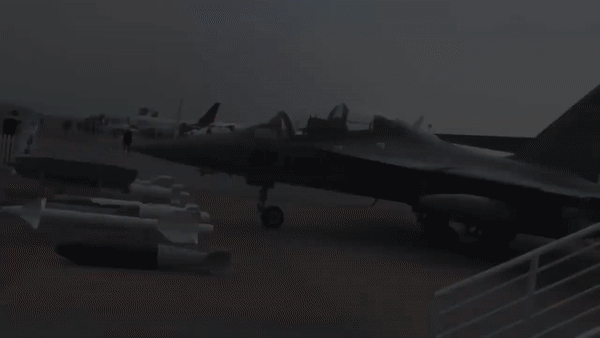 Chiến đấu cơ hạng nhẹ L-15 Trung Quốc sẽ thay thế F-16 Mỹ trong biên chế không quân Pakistan?