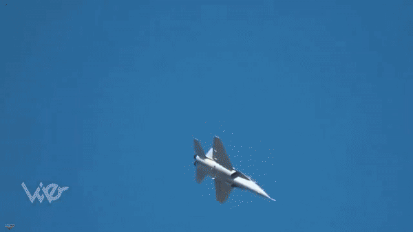 Chiến đấu cơ hạng nhẹ L-15 Trung Quốc sẽ thay thế F-16 Mỹ trong biên chế không quân Pakistan?