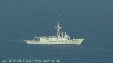 Khinh hạm Oliver Hazard Perry nổi tiếng "sống dai", ngay cả khi bị trúng ngư lôi hạng nặng nó vẫn không bị chìm. Khinh hạm Oliver Hazard Perry nổi tiếng "sống dai", ngay cả khi bị trúng ngư lôi hạng nặng nó vẫn không bị chìm.