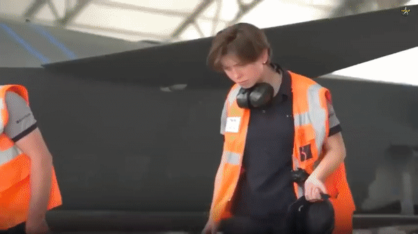 Thổ Nhĩ Kỳ thử nghiệm tiêm kích tàng hình không người lái (UAV) Kizilelma