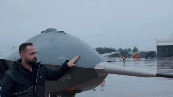 Thổ Nhĩ Kỳ thử nghiệm tiêm kích tàng hình không người lái (UAV) Kizilelma
