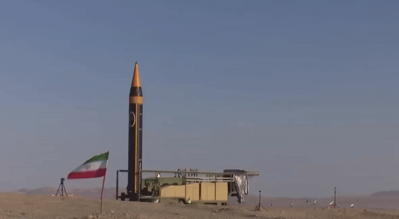 Kiểm soát hoàn toàn không phận Iran, Israel liền phát cảnh báo tấn công