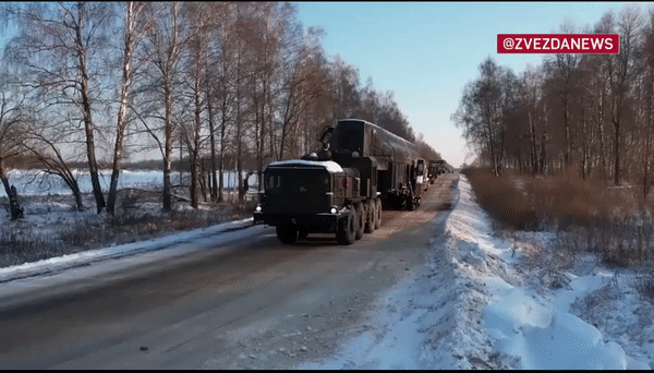 Tên lửa đạn đạo hạt nhân xuyên lục địa RS-24 của Nga Tên lửa đạn đạo hạt nhân xuyên lục địa RS-24 của Nga