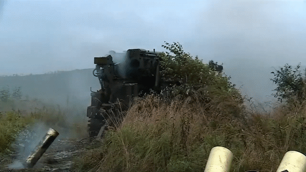 Nga chuyển pháo 2S5 Giatsint-S có thể bắn đạn hạt nhân chiến thuật tới Ukraine