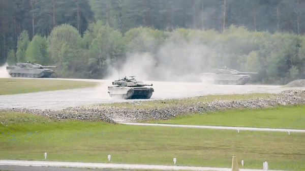 Xe tăng C1 Ariete - 'hổ thép chiến trường' đến từ Ý