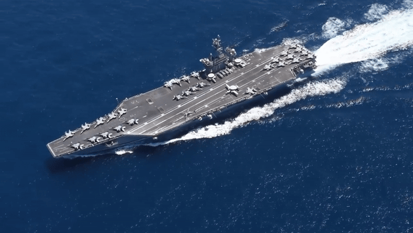 Siêu tàu sân bay của Mỹ