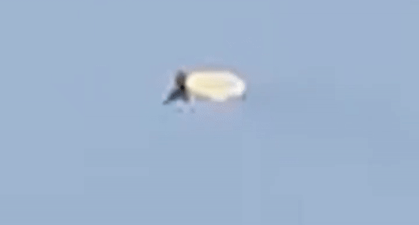 Tiêm kích MiG-31 Nga bốc cháy và lao xuống đất