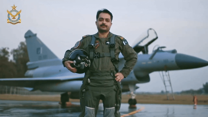 Tiêm kích J-10C Pakistan khiến Rafale của Ấn Độ 'choáng váng' với khả năng gây nhiễu điện tử?