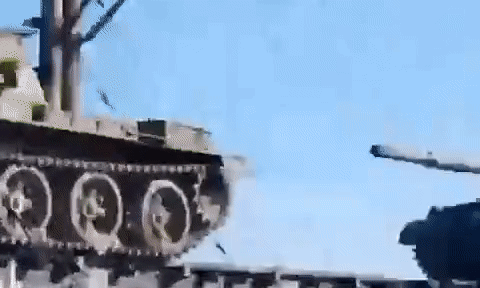 Gọi tái ngũ xe tăng T-62M cổ lỗ, Nga vô tình để lộ bí mật gì tại chiến trường Ukraine?