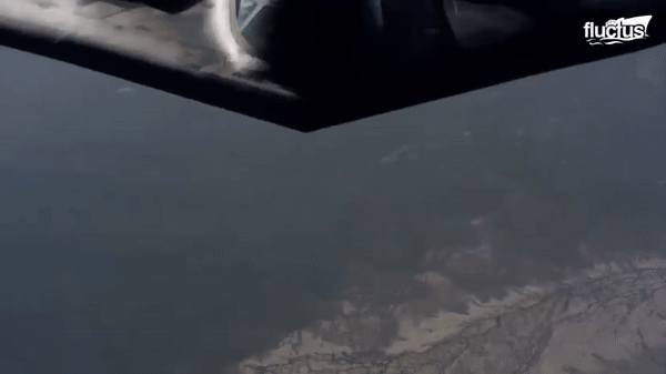 Máy bay ném bom 'Bóng ma' B-2 Mỹ bay 37 giờ liên tục để tập kích Iran