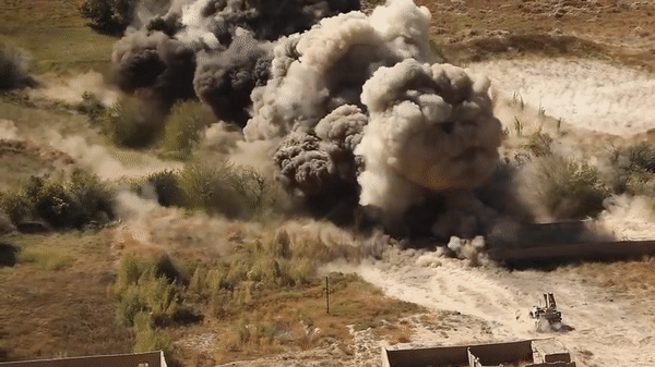 Ukraine dùng vũ khí Mỹ cấp để 'thổi bay' tuyến phòng thủ 'răng rồng' Nga tại Kherson?