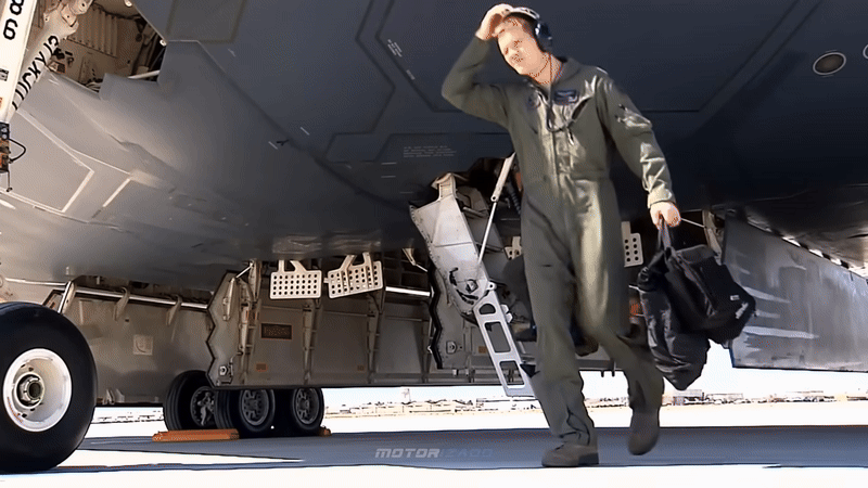 Máy bay ném bom 'Bóng ma' B-2 Mỹ bay 37 giờ liên tục để tập kích Iran